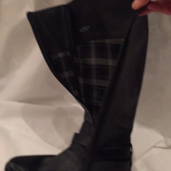 Cole Haan almost new riding boots - Picture 5 of 8